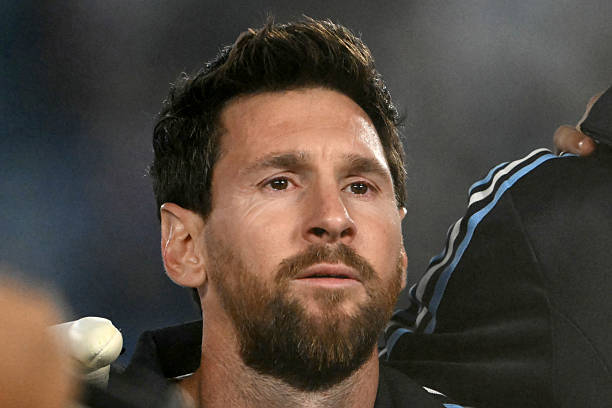 وداع مؤثر لليونيل ميسي مع الأرجنتين يعكس مشاعر مدربه سكالويني